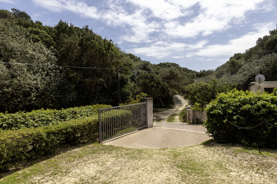 4 Bedroom Property for Sale in Begha Eastern Cape